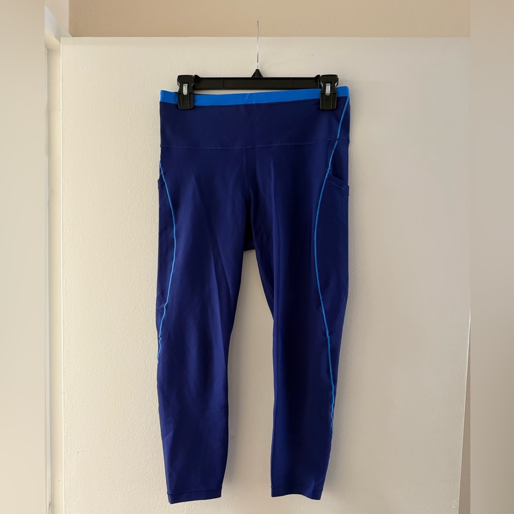 Athleta Interval 7/8 Leggings (M)